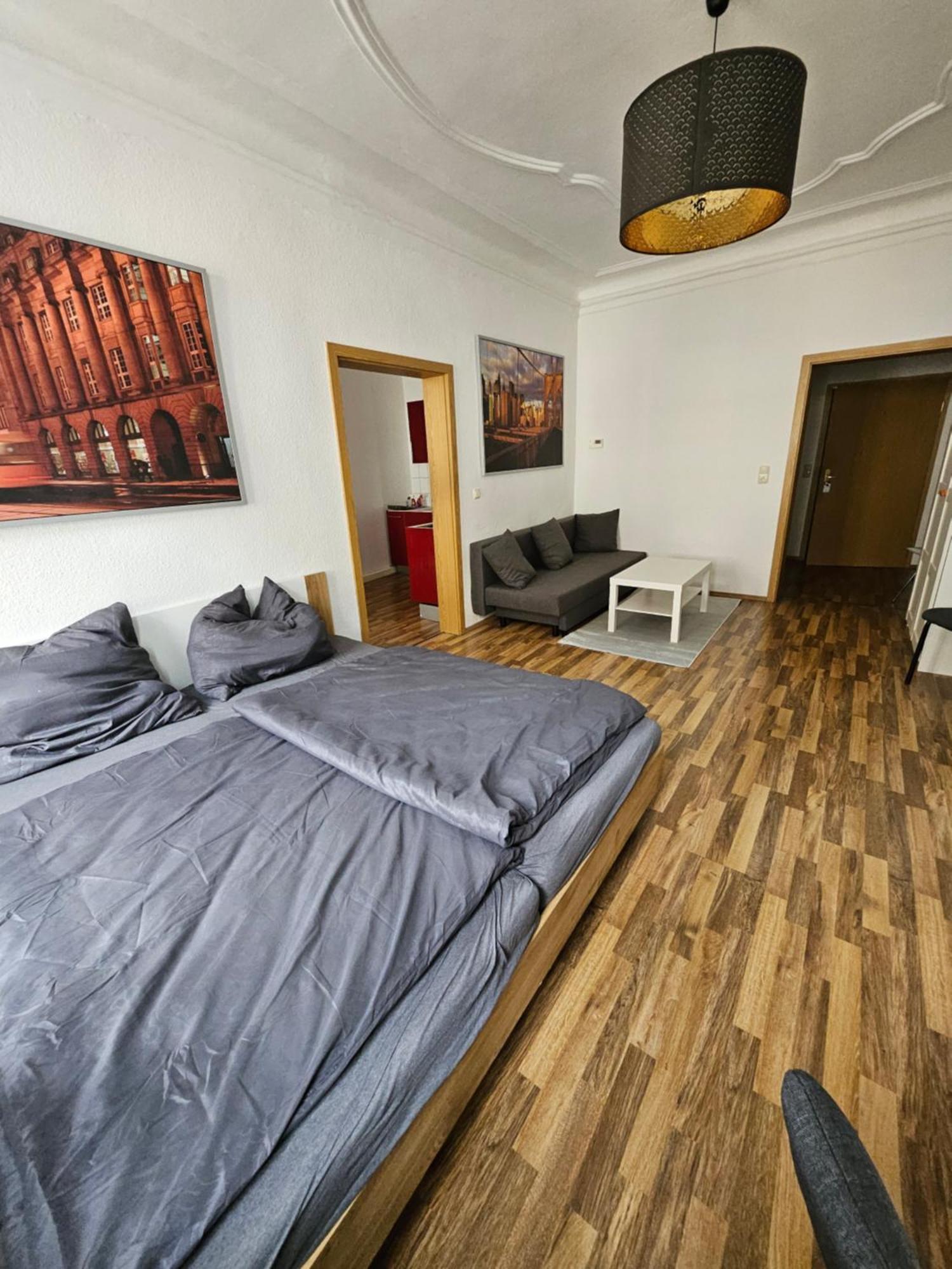 In Zittauer Stadtzentrum Innenstadt Innenring Lage - Wohnen Auf Zeit In - 1 Raum * Zittau