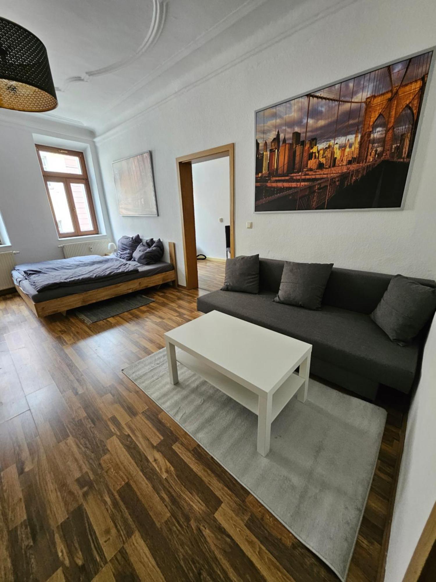 Apartment In Zittauer Stadtzentrum Innenstadt Innenring Lage - Wohnen Auf Zeit In - 1 Raum