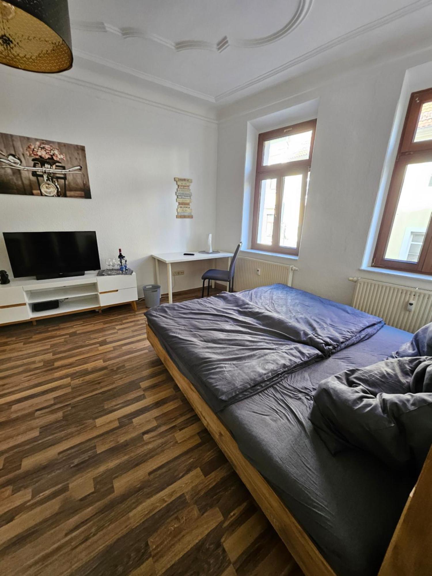 Apartment In Zittauer Stadtzentrum Innenstadt Innenring Lage - Wohnen Auf Zeit In - 1 Raum