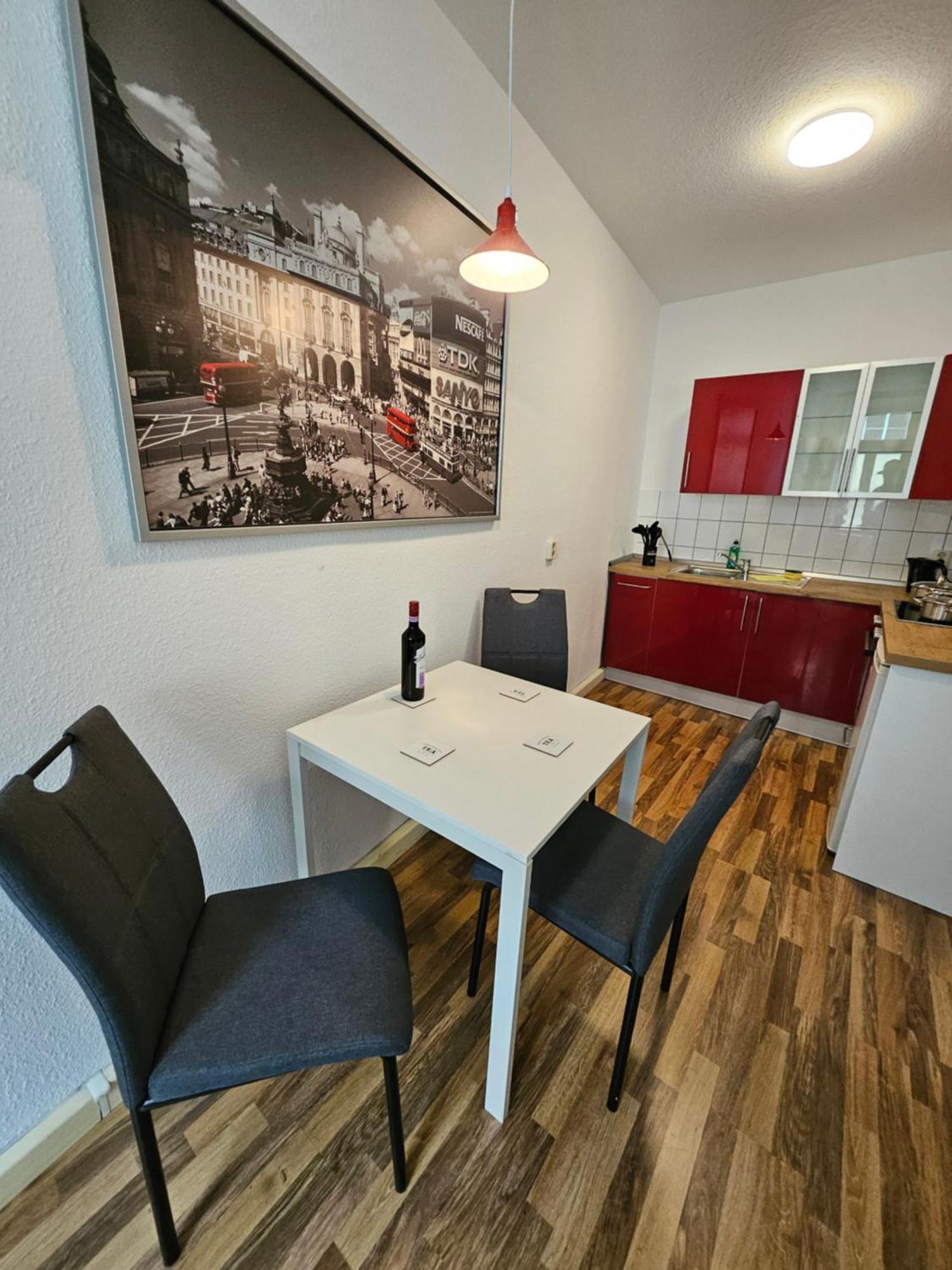 In Zittauer Stadtzentrum Innenstadt Innenring Lage - Wohnen Auf Zeit In - 1 Raum Apartment